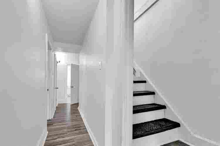 Studio & Large Room Available