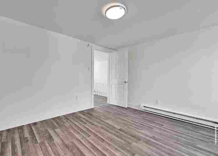 Studio & Large Room Available