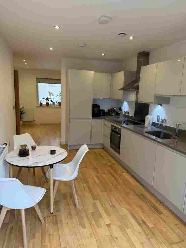 Double bedroom with en-suite E