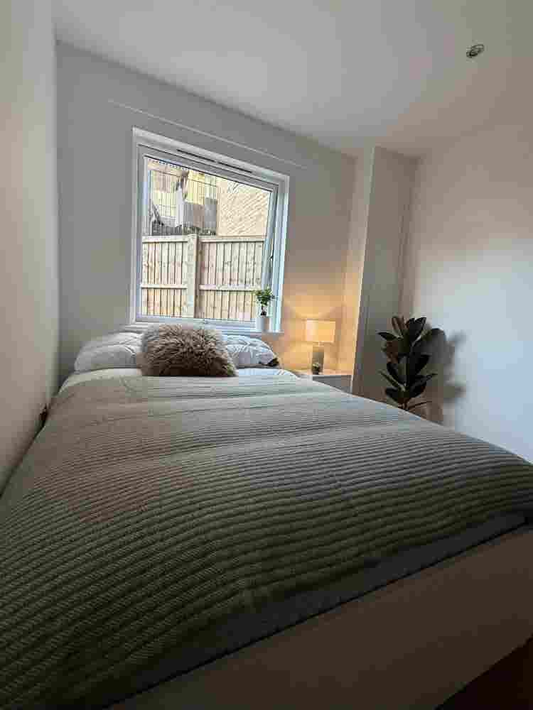 Double bedroom with en-suite E
