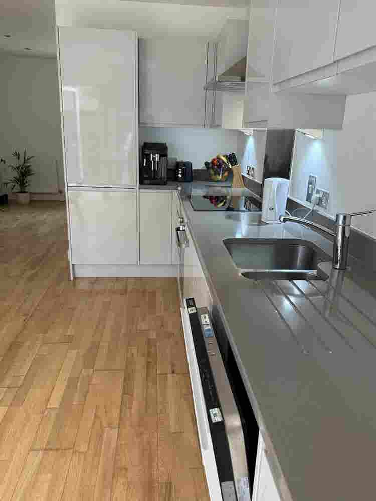 Double bedroom with en-suite E