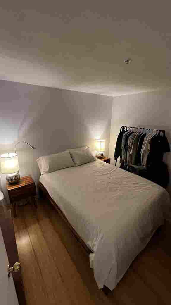 Creekside  bath Apartment