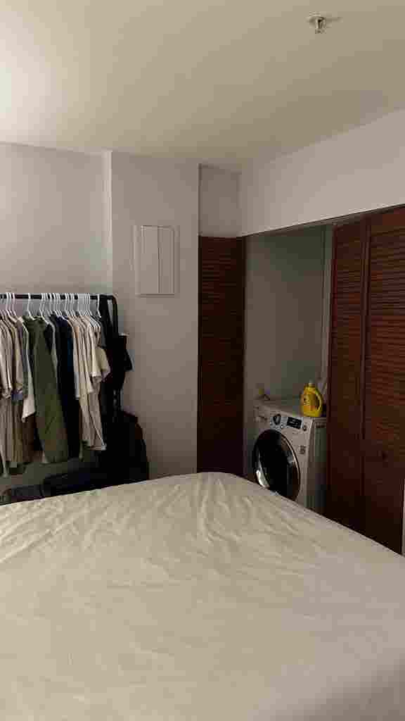 Creekside  bath Apartment