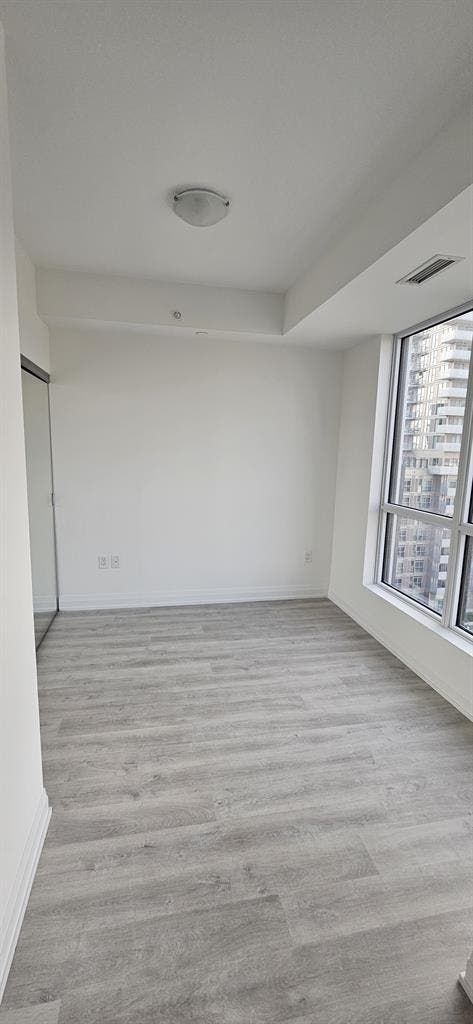 Brand New Studio Downtown Toronto
