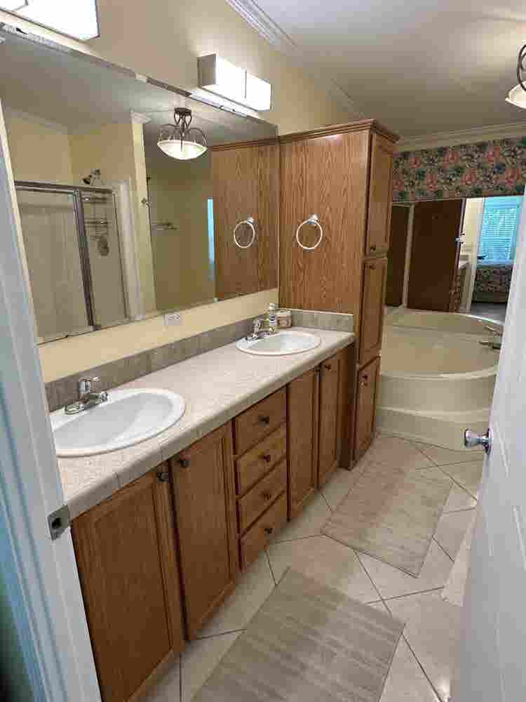 Private Room and Bathroom - Naples