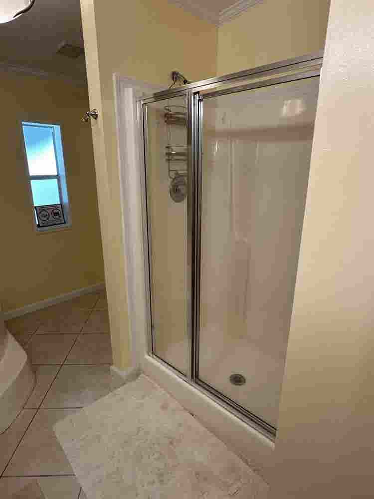 Private Room and Bathroom - Naples
