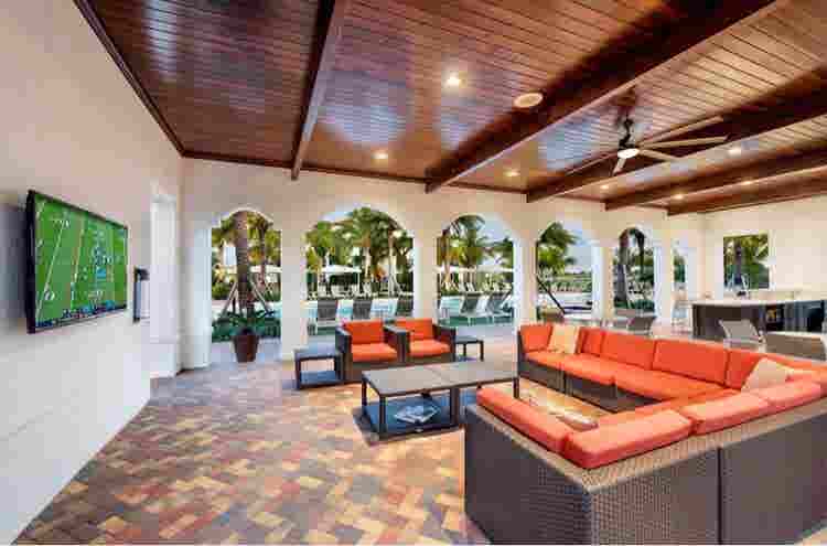 Luxury room with lots of amenities