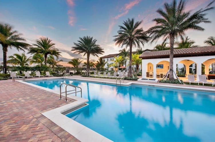 Luxury room with lots of amenities