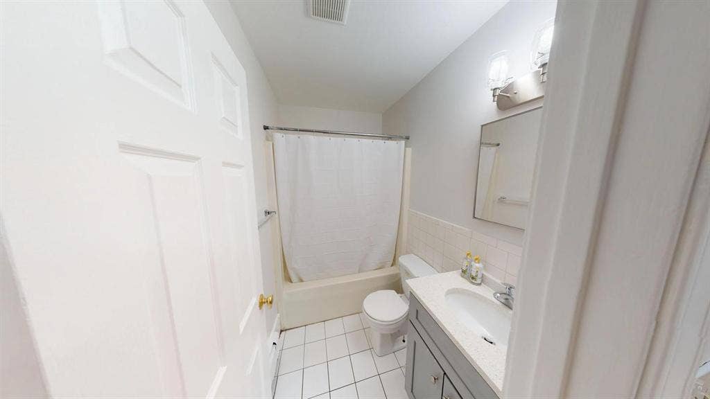 1 BR in Boston