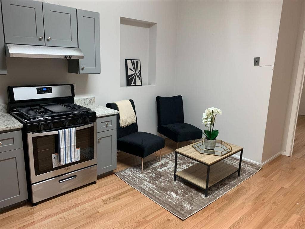 1 BR in Boston