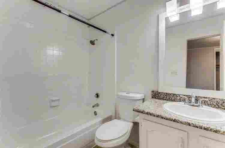 Furnished Rooms available