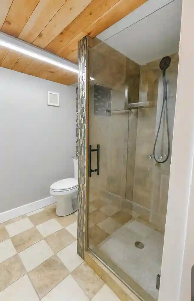 Furnished Rooms available