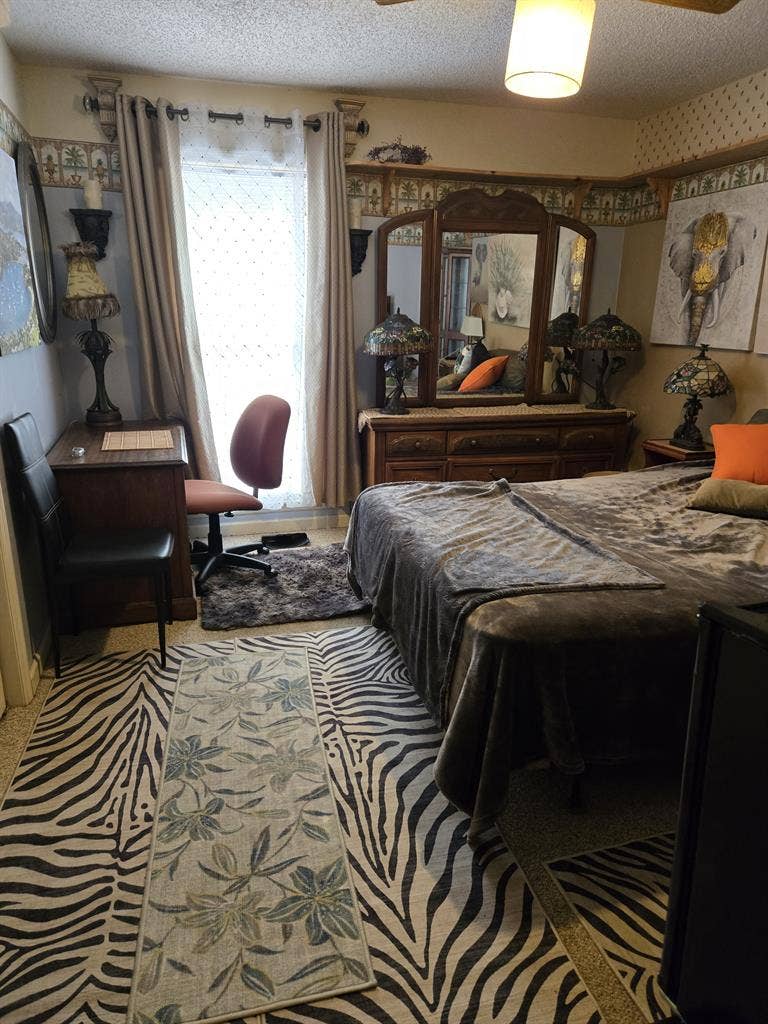 Furn room wifi, utility included