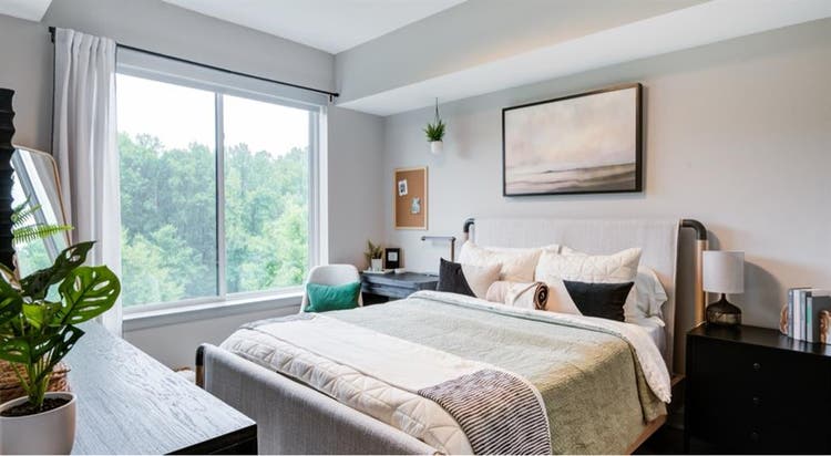 Great Location!! Sublet short term