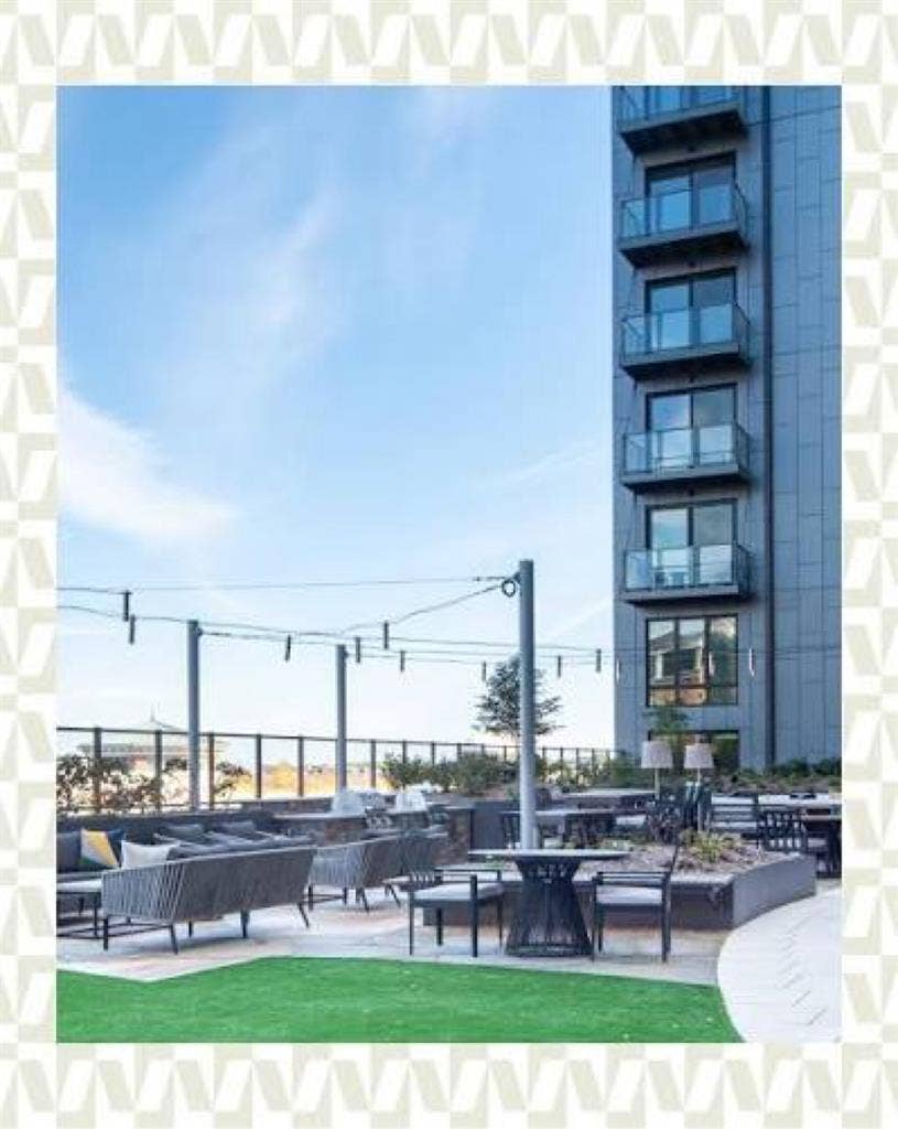 Great Location!! Sublet short term