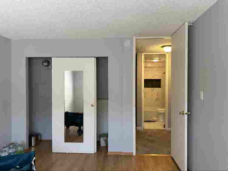 Room with private bathroom for rent