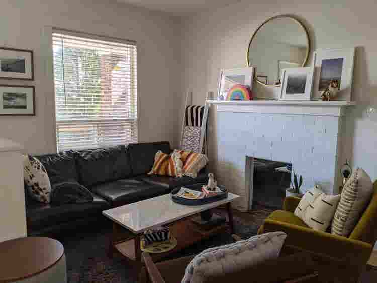 Housemate (Danforth and Coxwell)