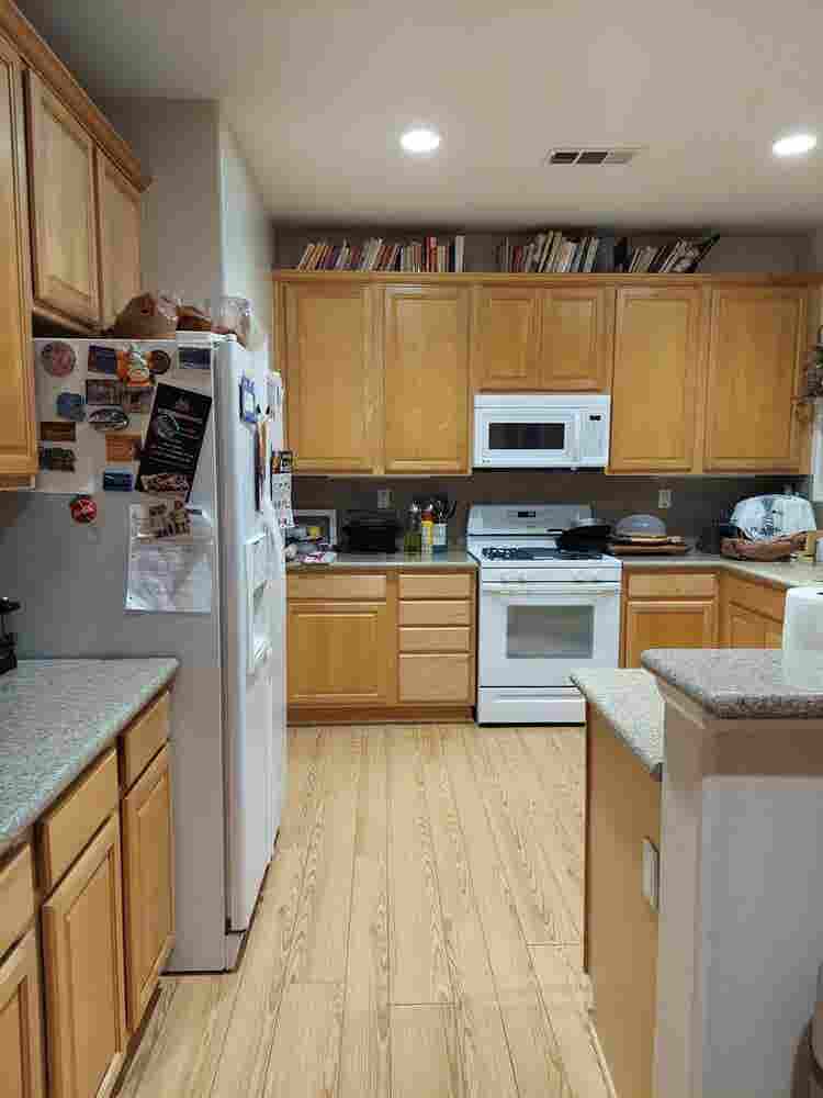 Room available in SCV