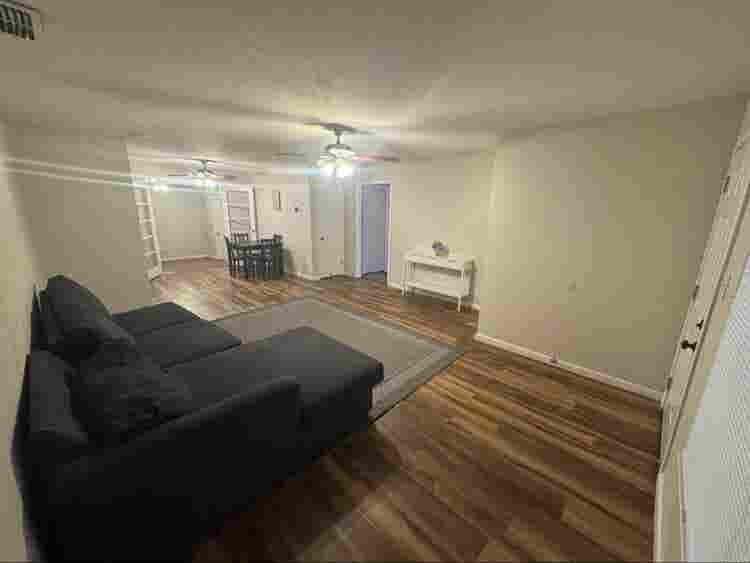 Large Stockton Room for Rent