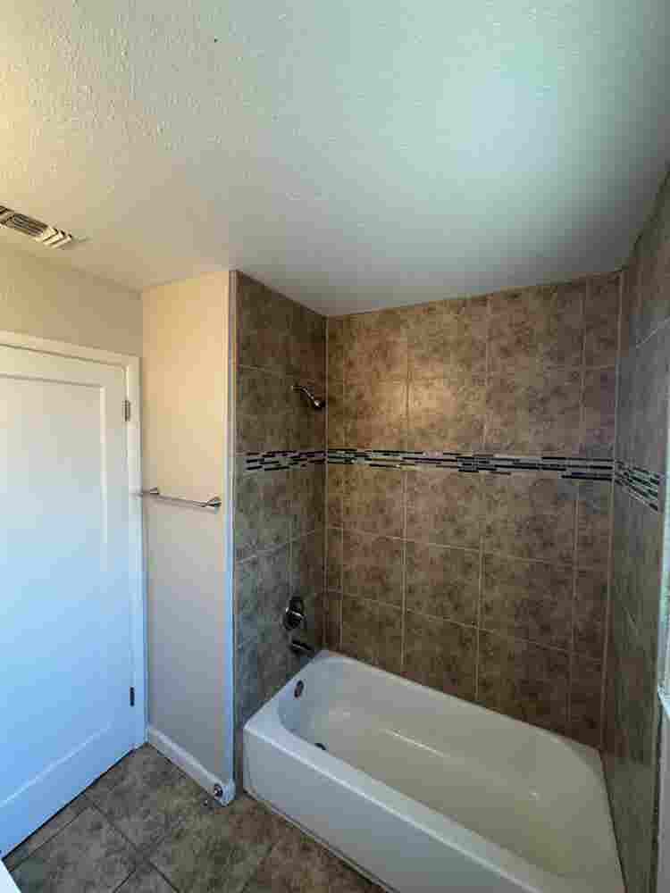 Large Stockton Room for Rent