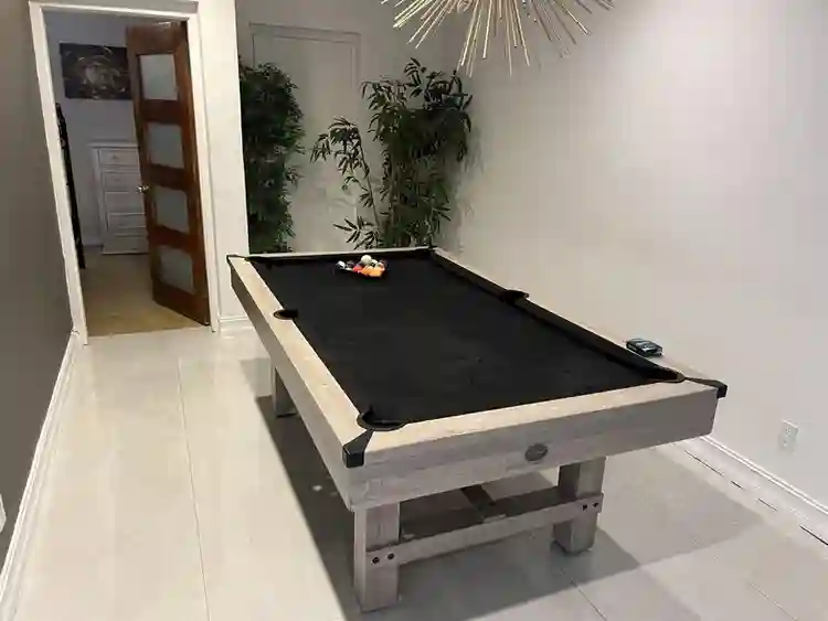 Room Near Aventura Mall