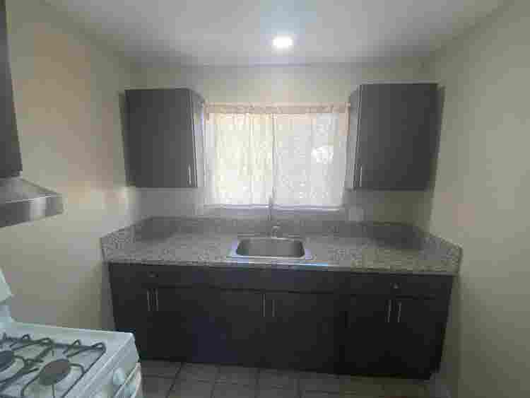 2Bd apartment on 2nd floor for rent