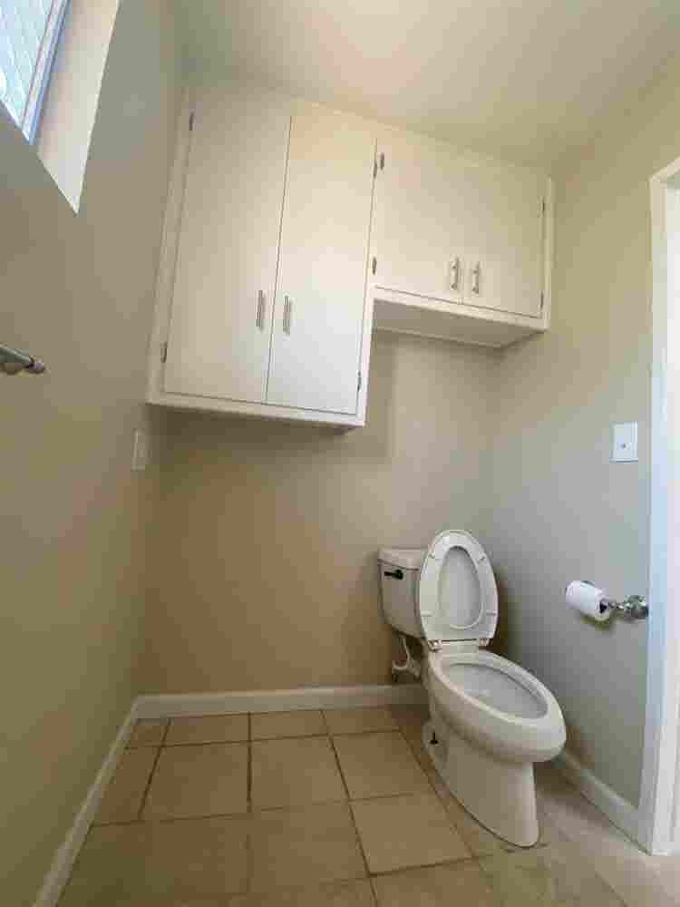2Bd apartment on 2nd floor for rent