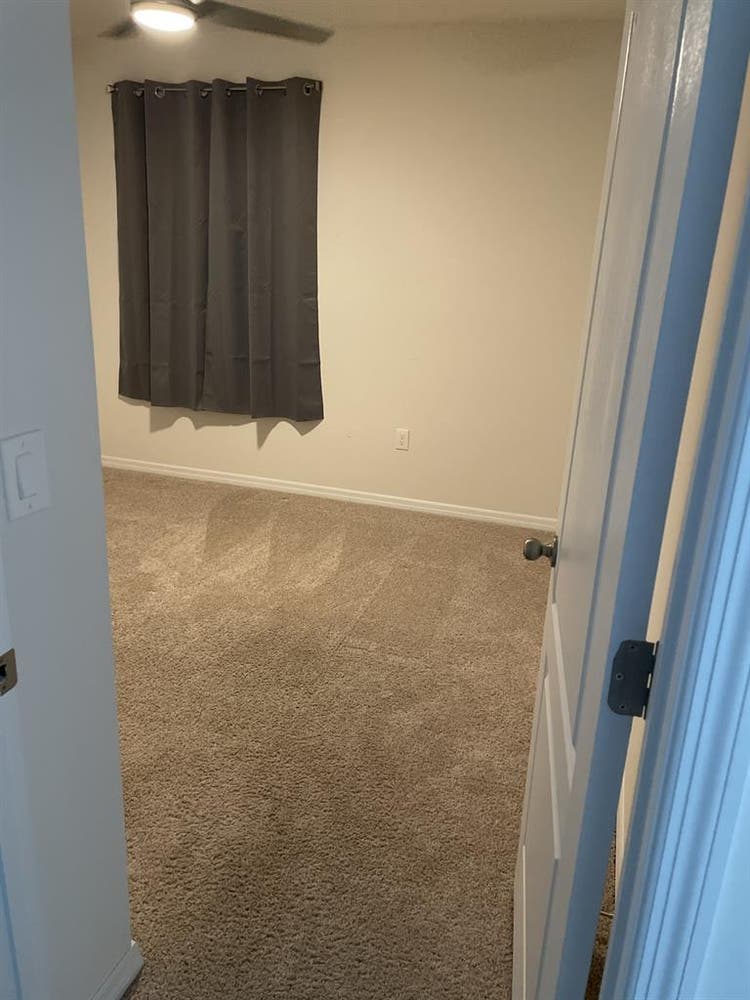 Private Room w Private 
Bathroom
