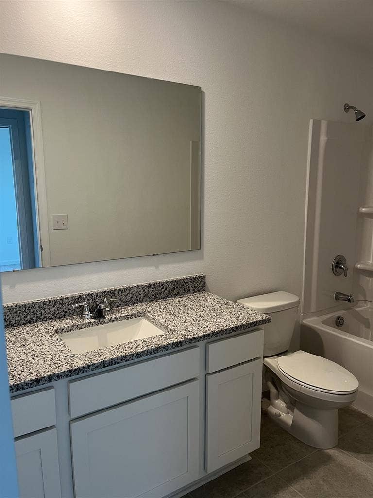 Private Room w Private 
Bathroom