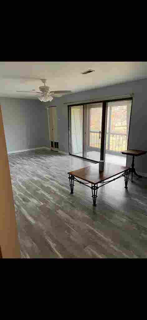Need a roommate to move in