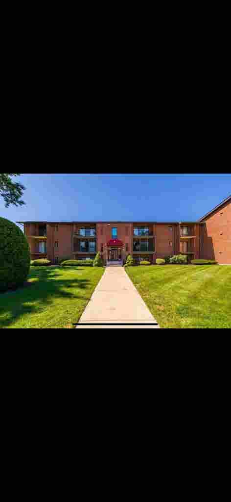 Need a roommate to move in