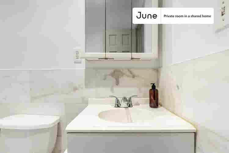 2 BR in New York City