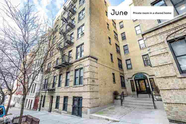 2 BR in New York City