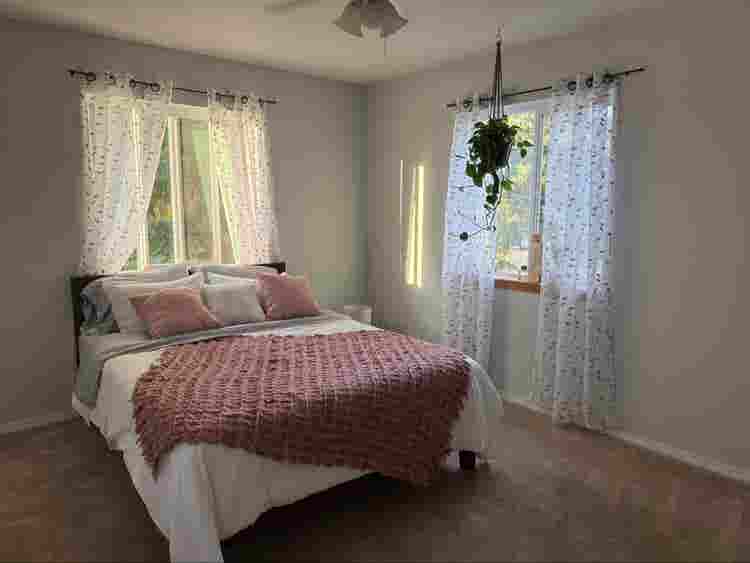 Room for rent!