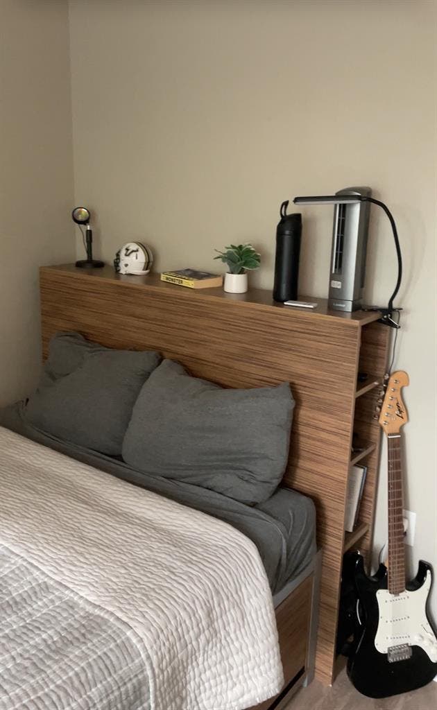 URGENT SUBLEASING!(Male) $/month