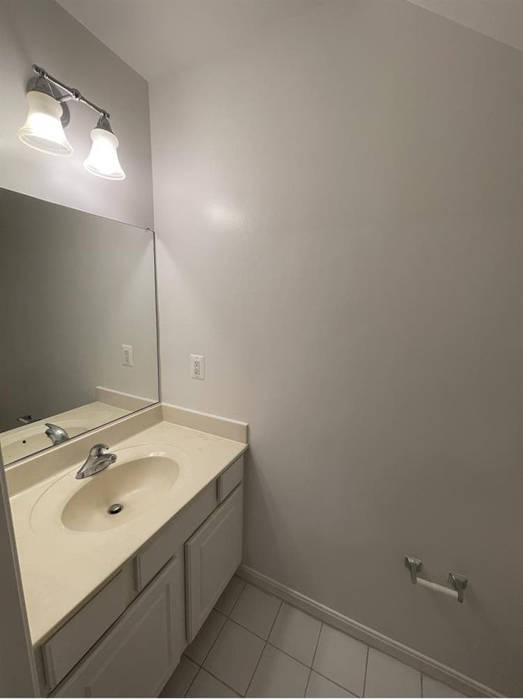 Private Bedroom Available!