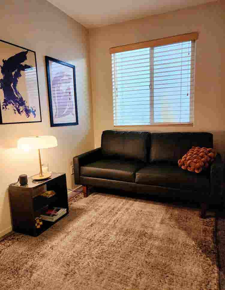ROOM/SITTING ROOM/PRIVATE BATH/PARK