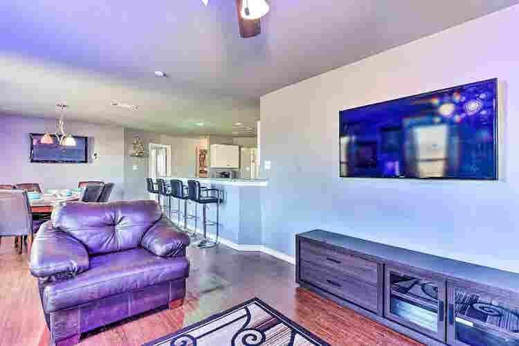 4 BR in Lancaster