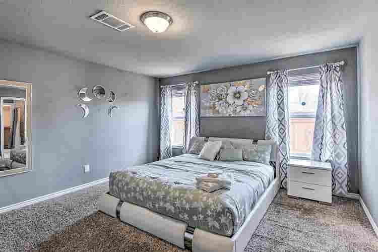 4 BR in Lancaster