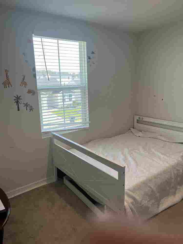 Room and walk in closet