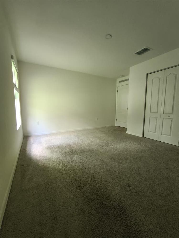 Quiet room for rent.