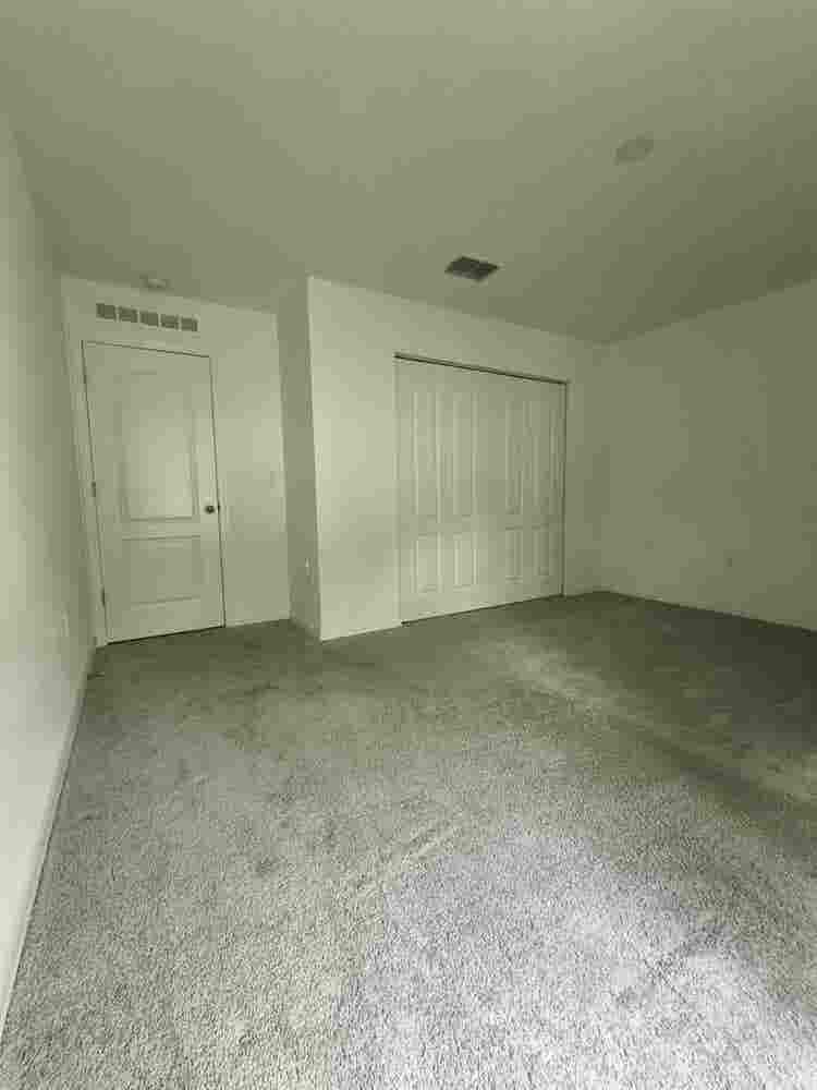 Quiet room for rent.