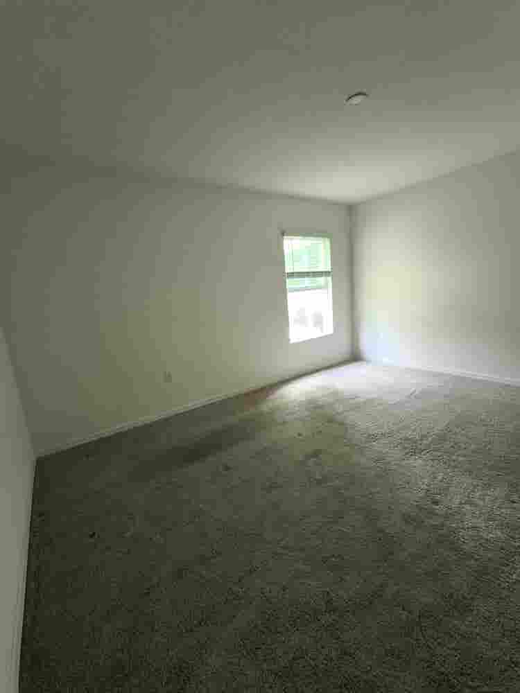 Quiet room for rent.