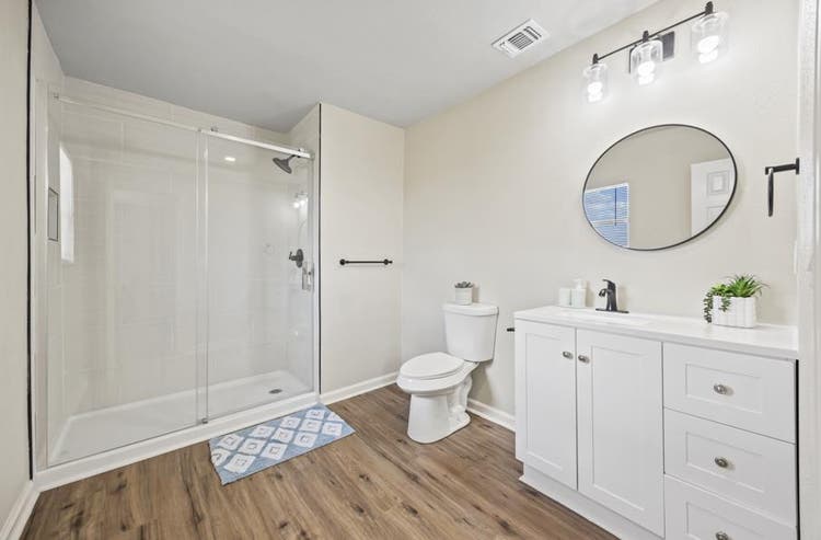 Private room for rent!