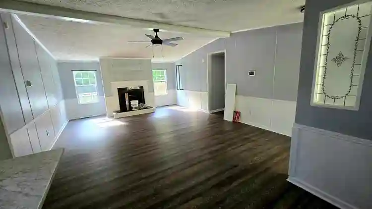 Priv rm/bath; garage; military only