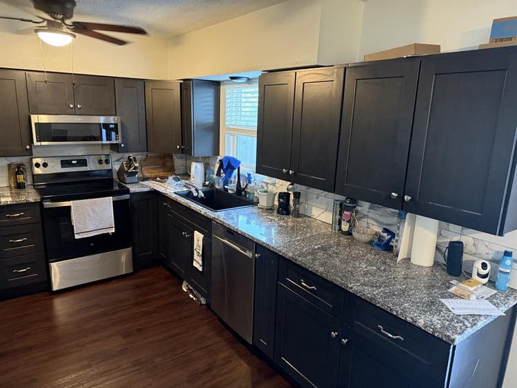 Room to rent 3 Bedroom townhouse by