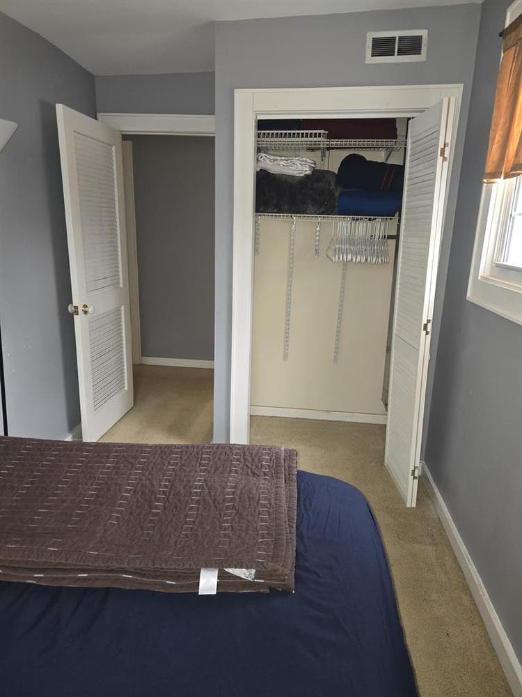 Renting one room in a 4 BR house