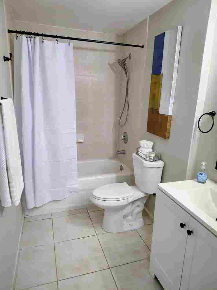 Cozy room in gated community