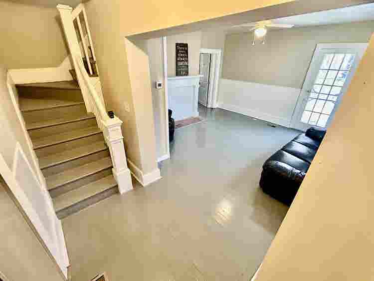 1 BR in Petersburg