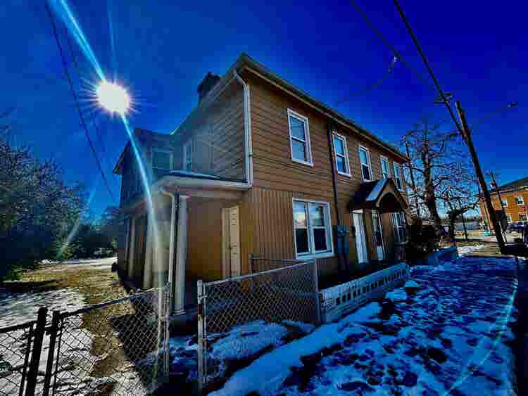 1 BR in Petersburg